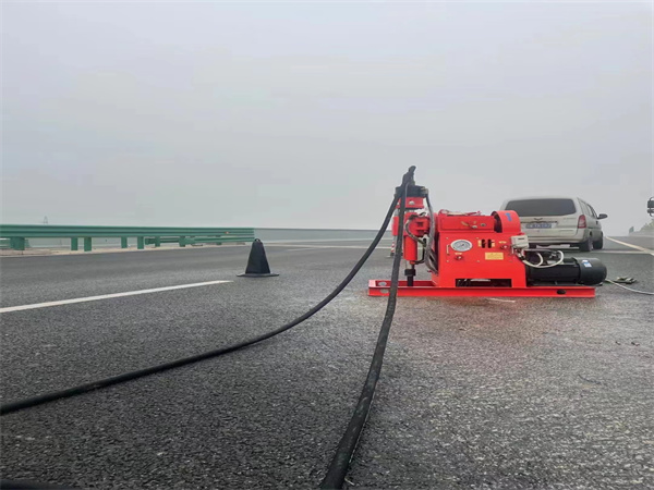 舞钢马路路基路面开裂下沉注浆加固灌浆