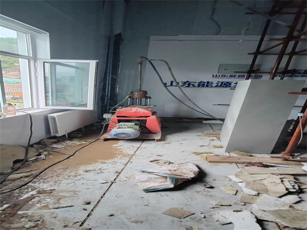 舞钢地基基础下沉墙体裂缝加固注浆顶升施工